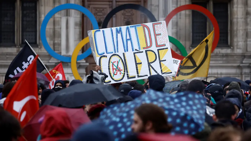 39d06e1019dd2cf98236171c66ca1979