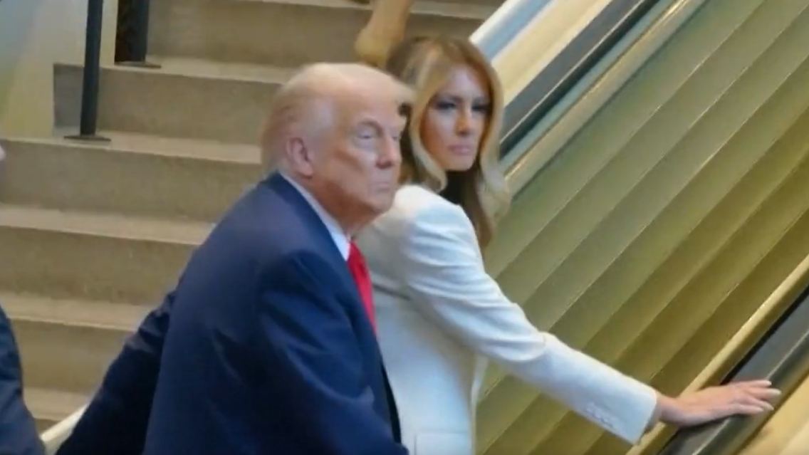 Trump_Treppe.jpg