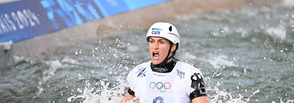 Ricarda Funk benötigt ein neues Paddel.