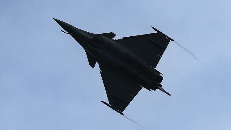 Das 2017 von Berlin und Paris ins Leben gerufene FCAS-Programm soll langfristig bei den französischen Luftstreitkräften das Kampfflugzeug Rafale ablösen. 