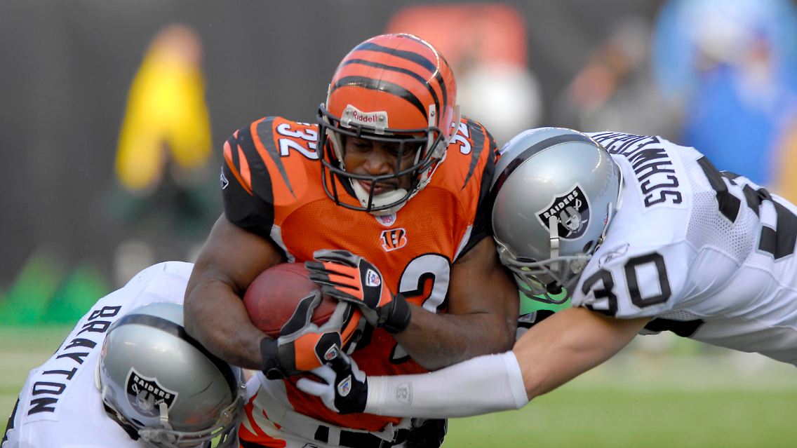 Rudi Johnson (m.) verbrachte die 2000er-Jahre bei den Bengals.