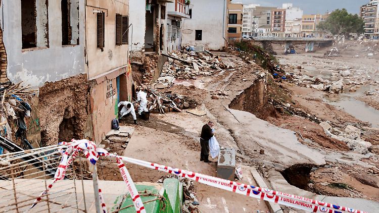 Die schweren Überschwemmungen im Vorjahr haben in Valencia immense Schäden angerichtet und 220 Menschen das Leben gekostet. 