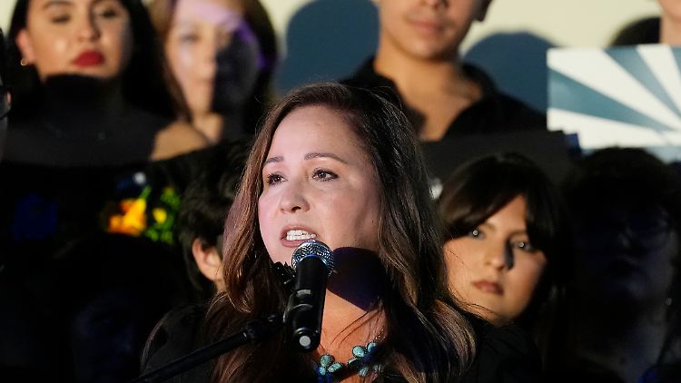 Mit Adelita Grijalva sind genug Stimmen im Kongress vorhanden, um über eine Veröffentlichung der Epstein-Akten abzustimmen.