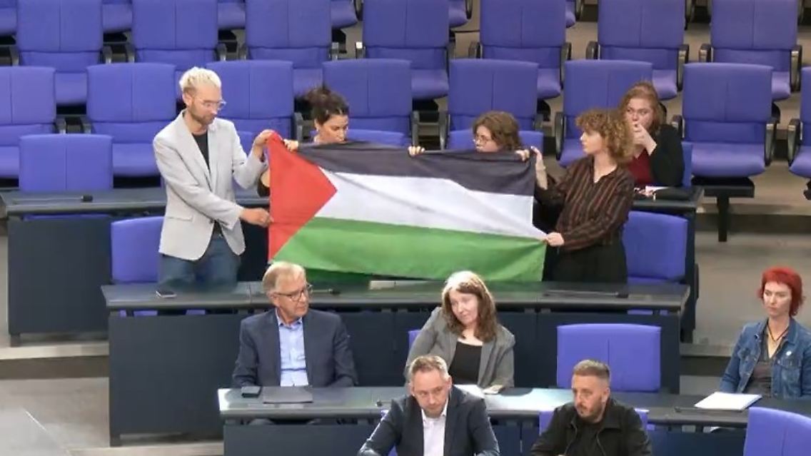 Linke_Flagge.jpg