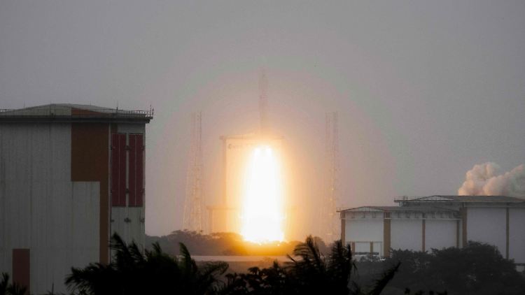 Nach jahrelangen Verzögerungen startete die erste Ariane-6-Rakete vom Weltraumbahnhof Kourou in Französisch-Guayana.