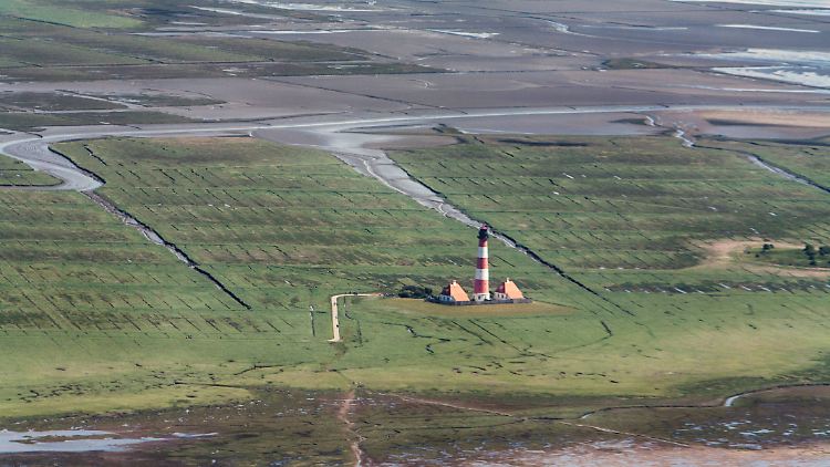 Die deutsche Nordseeküste wäre in einer Drei-Grad-Welt massiv bedroht - der Meeresspiegel könnte bis zu fünf Meter steigen.