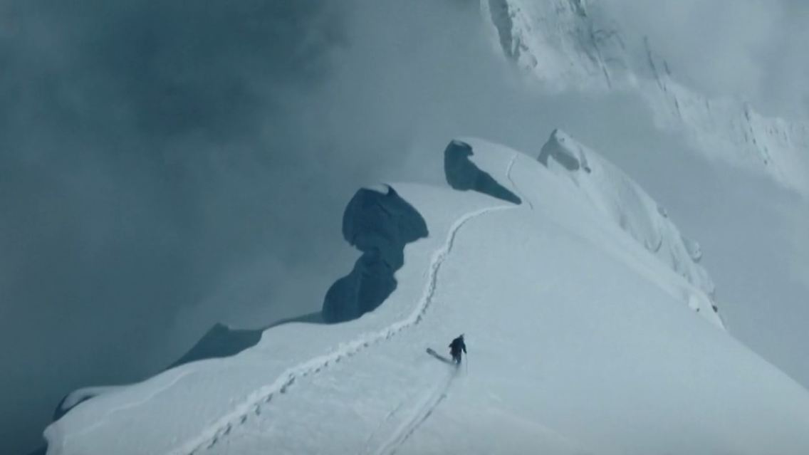 SkierMountEverest.jpg