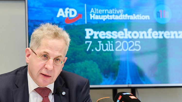 Maaßen sprach im Sommer auf einer Pressekonferenz der AfD. Vorstandsmitglieder seiner Werteunion werfen ihm vor, der Partei viel zu nahe zu stehen. 