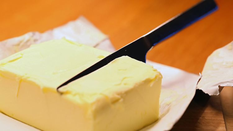 Butter kostet nun 90 Cent weniger als vor einem Jahr. Damals war sie so teuer wie nie zuvor. 