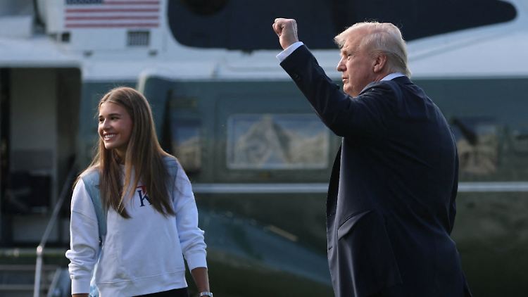 Bevor die beiden Golf-Begeisterten zum Ryders Cup abhoben, stellte der US-Präsident den Medien seine Enkelin vor, die tags zuvor ihre Bekleidungsmarke gestartet hatte. 