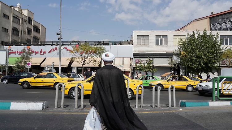 Die Sanktionen sollen das alltägliche Leben der Iraner beeinflussen und so Druck auf das Regime ausüben.
