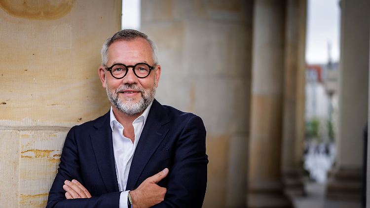 Michael Roth ist nach 27 Jahren im Bundestag "ernüchtert, aber nicht verbittert", wie er schreibt.