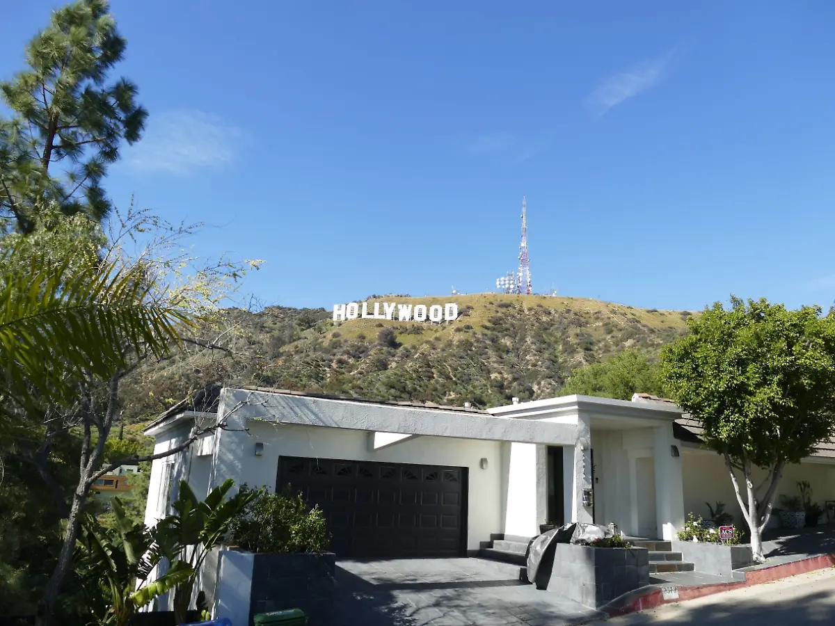 1e582838161eb166ad5b7a9b90c07783