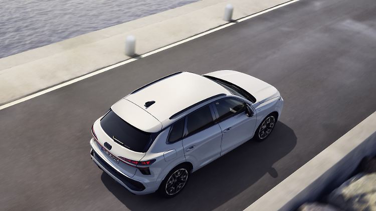 Zahlreiche gekonnt platzierte Sicken lassen den neuen Audi Q3 muskulös erscheinen.