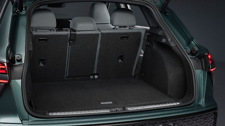 Ganz ehrlich, nicht einmal 1300 Liter Kofferraumvolumen beim Sportback sind für solch ein großes Auto eher mau.