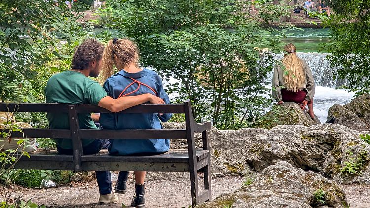Mehr als die Hälfte der 35-Jährigen in Deutschland haben einen Lebenspartner.