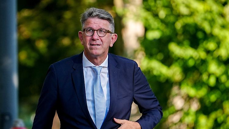 Auf dem Gruppenbild der Klausurtagung fehlt auch Kulturstaatsminister Wolfram Weimer.