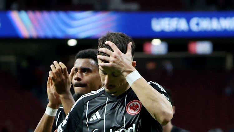 Au Backe, Eintracht.