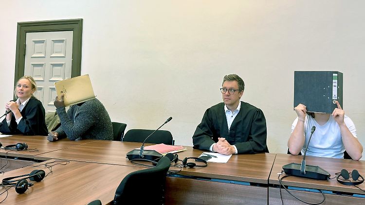 Die Angeklagten machten sich des Verstoßes gegen das Außenwirtschaftsgesetz schuldig. 