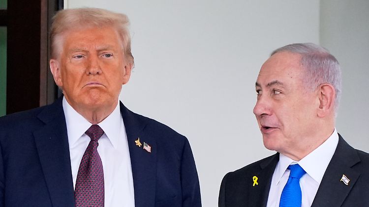 Netanjahu (r.) stimmte Trumps Plan zwar zu - sprach sich danach aber gegen eine Zwei-Staaten-Lösung mit den Palästinensern aus.