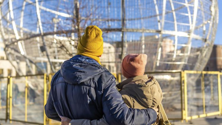 Trotz medizinischer Fortschritte und verbesserter Lebensbedingungen - bei der Lebensdauer bleibt ein Unterschied zwischen Männern und Frauen.