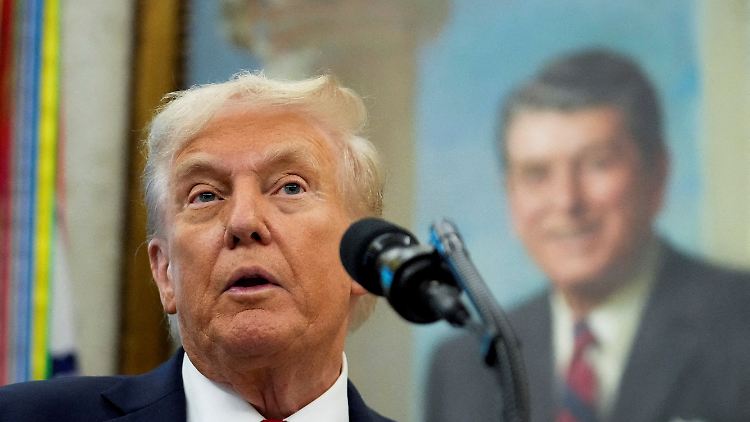 Donald Trump will eine Entscheidung der Hamas erzwingen.