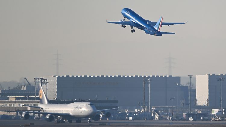 Allein am Frankfurter Airport wurden bis September 35 Flugbehinderungen durch Drohnen gemeldet.