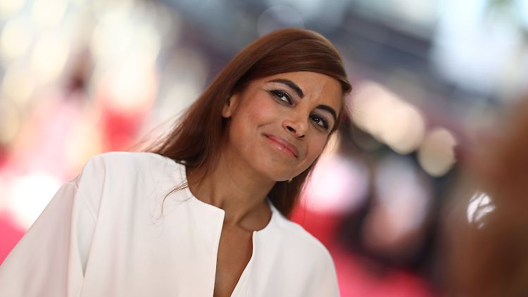 Collien Monica Fernandes will sich auch auf Dating-Apps umschauen.