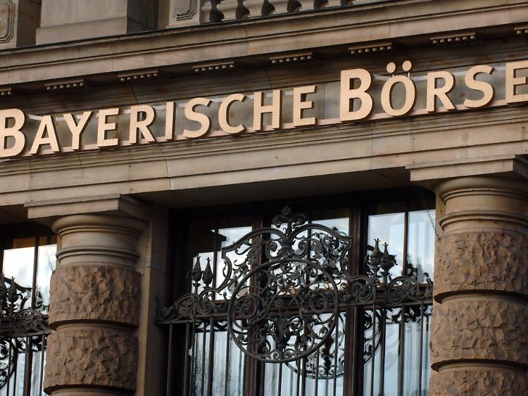 Am Sitz der Bayerischen Börse am Lenbachplatz in München: Im Jahr 2005 feierte die Börse ihr 175-jähriges Gründungsjubiläum.