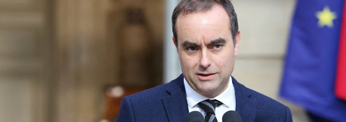 AFP__20251003__77KC9JD__v1__MidRes__FrancePoliticsGovernmentLecornu.jpg