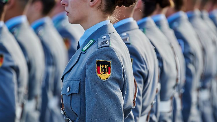 Benötigt Deutschland erneut eine Wehrpflicht für junge Menschen? Eine emotionale Frage.