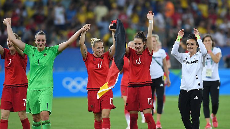 Sara Däbritz (Nummer 13) spielt nicht mehr für Deutschland.