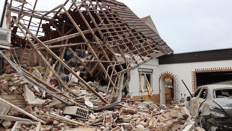 Die Explosion soll sich in einem Nebengebäude des Wohnhauses ereignet haben.
