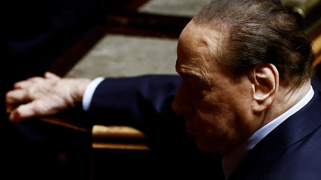 2022-10-26T153746Z-1035542661-RC239X9IOQZL-RTRMADP-3-ITALY-POLITICS