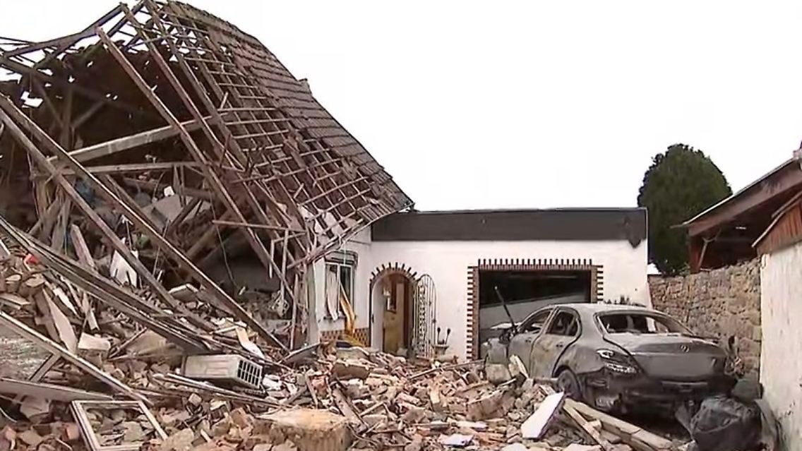 Eingestürztes_Wohnhaus1.jpg