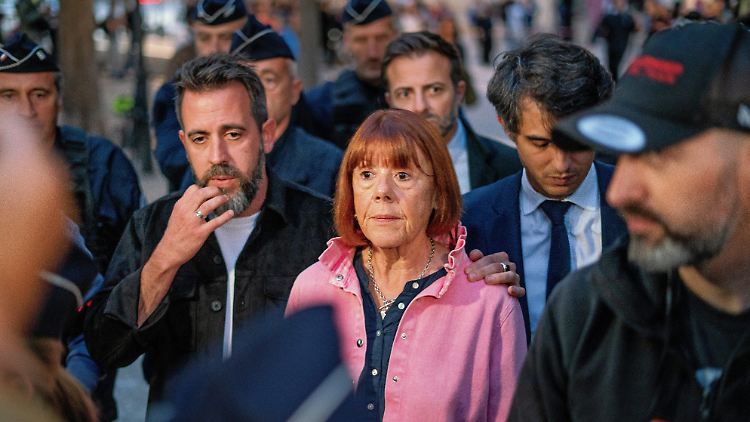 Gisèle Pelicot erschien in Begleitung ihres Sohnes vor dem Gericht.