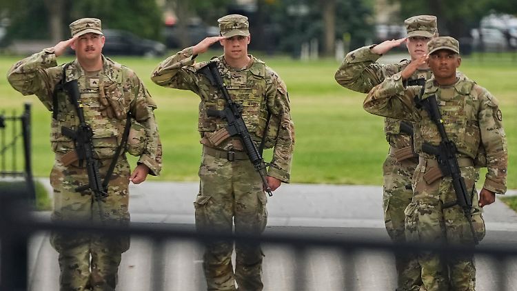 Mit allen Mitteln will Trump das Militär nach Oregon bringen.