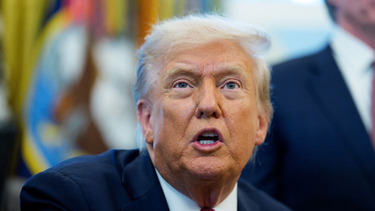 US-Präsident Trump wolle zeigen,"dass er ohne irgendwelche Grenzen - und ganz besonders ohne das Völkerrecht - agieren kann und agieren wird", sagt eine Jura-Professorin der Universität Basel. 
