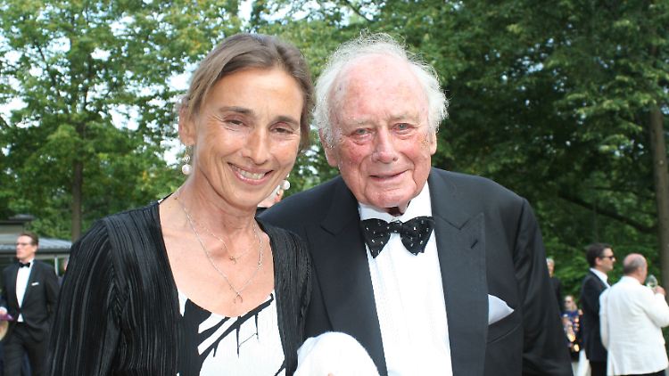 Marion Würth hatte keine operative Funktion im Unternehmen ihres Vaters Reinhold Würth (rechts).