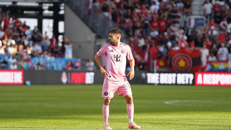 "Danke Fußball", sagt Jordi Alba.