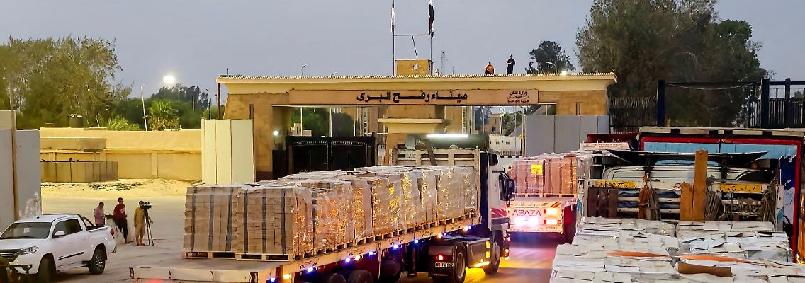 2025-08-13T135033Z_573080487_RC256GAU9V5R_RTRMADP_3_ISRAEL-PALESTINIANS-EGYPT-AID-TRUCKS.JPG
