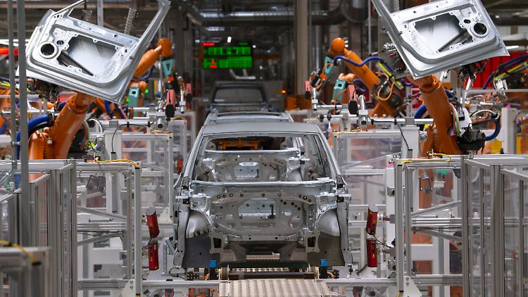 Die deutsche Autoindustrie hat im August besonders wenig produziert.