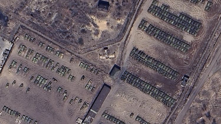Russisches Panzer-Arsenal nahe der Stadt Ulan-Ude.