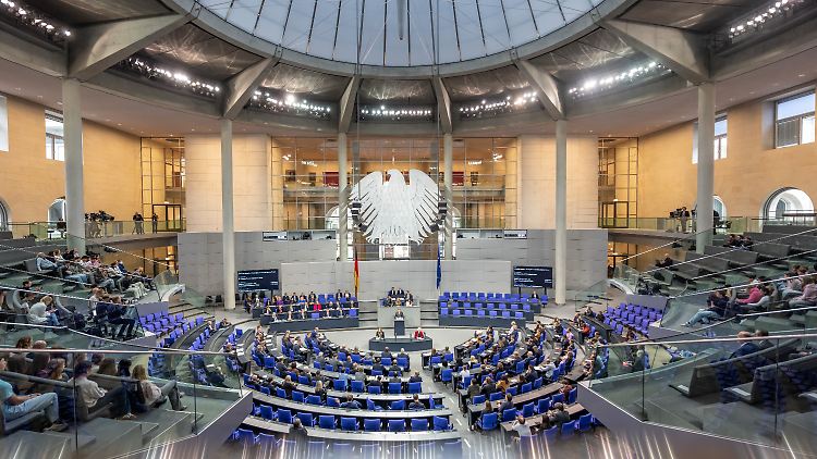 Die Regierungskoalition und die AfD schafften die "Turbo-Eimbürgerungen" wieder ab.