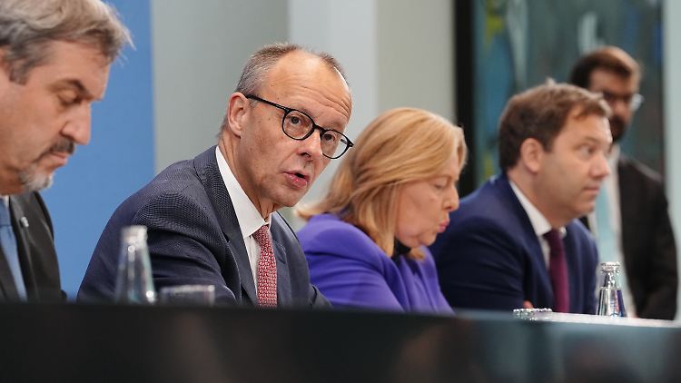 Merz stellte die Ergebnisse im Kanzleramt vor.