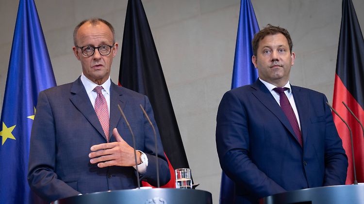Er wolle alles dafür tun, einen harten Schnitt 2035 zu vermeiden, sagte Merz.