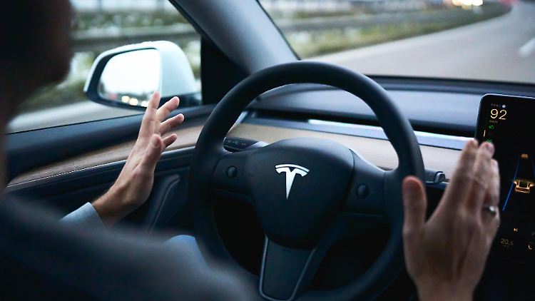 In selbstfahrenden Autos liegt laut Elon Musk die Zukunft von Tesla.