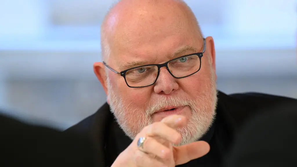 Kardinal-Reinhard-Marx-im-Gespraech