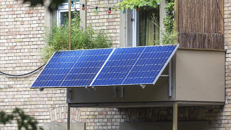 Für die Energierevolution sind keine Demonstrationen notwendig. Ein Balkonkraftwerk reicht.