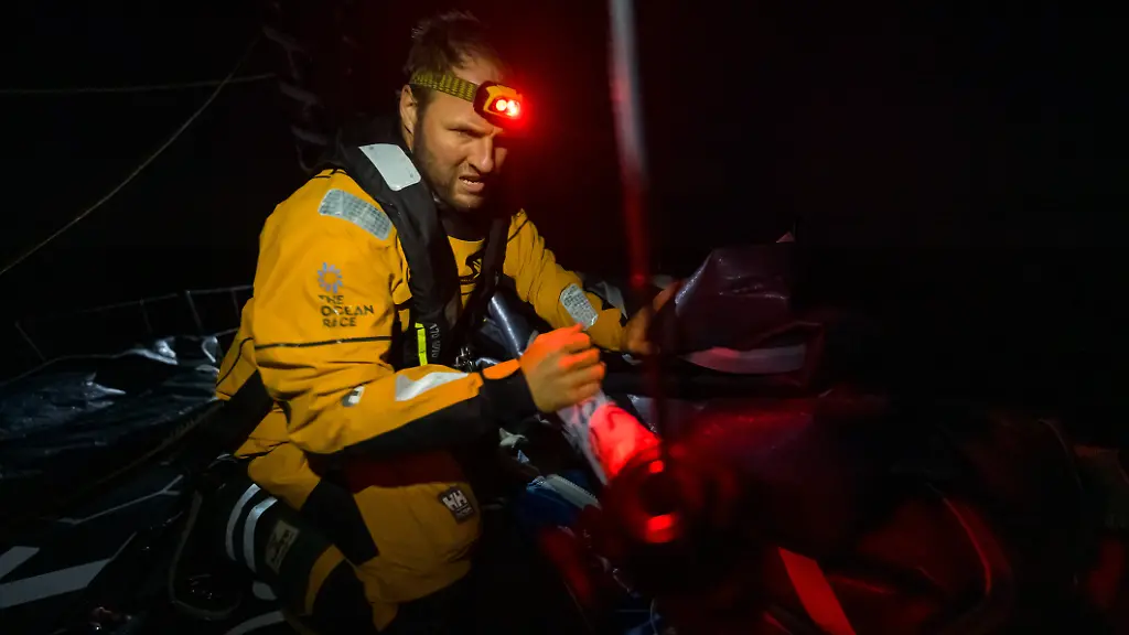 14-02-230208-CHD-GUYOT-8936